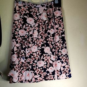 Banana  Republic  Size 2 Floral Skirt